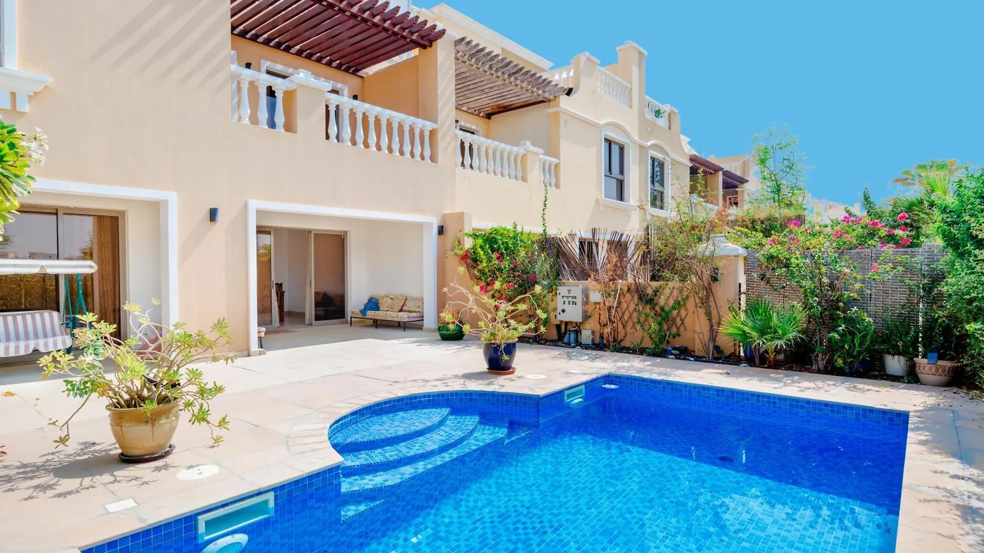 Luxurious Vacation Villa With Private Pool Ras al-Khaimah